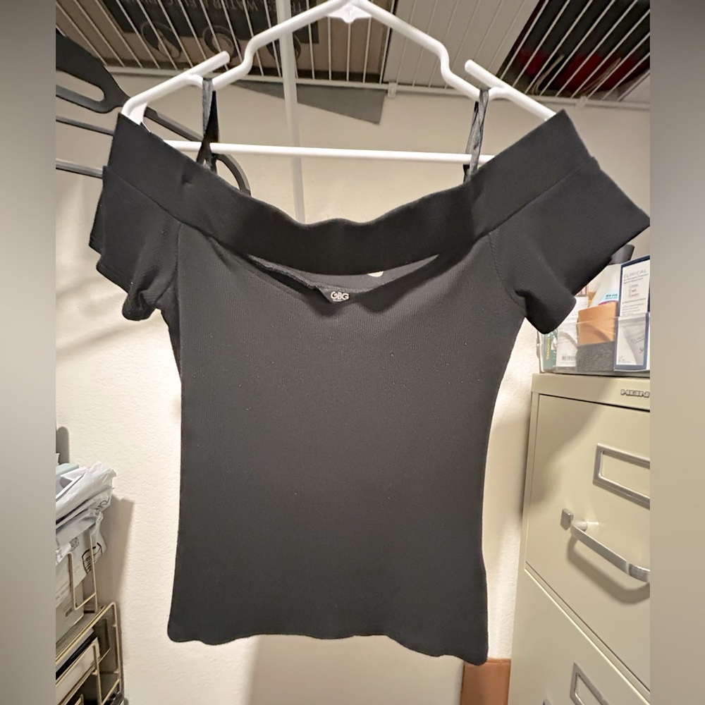 GbyGuess Off The Shoulder Open Front Top
